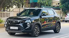 Used Mahindra XUV 3XO AX7 Diesel 1.5L Turbo Manual Dual Tone in Ahmedabad