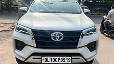 Used Toyota Fortuner 2.8 4x2 AT in Delhi