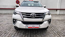 Used Toyota Fortuner 2.8 4x2 MT [2016-2020] Cars