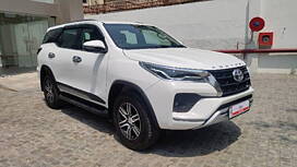 Used Toyota Fortuner 2.8 4x2 MT [2016-2020]