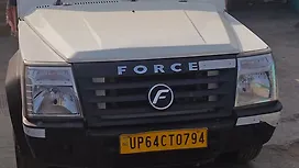 Used Force Motors Trax Cruiser 12 STR AC Cars