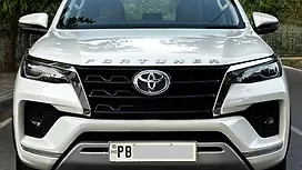Used Toyota Fortuner 4X4 AT 2.8 Diesel Cars