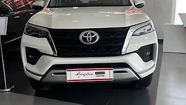 Used Toyota Fortuner 4X2 AT 2.8 Diesel Cars