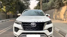 Used Toyota Fortuner 4X4 AT 2.8 Diesel Cars