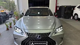 Used Lexus Old Generation ES 2018 300h Luxury Cars