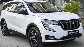 Used Mahindra Old Generation XUV700 AX 5 Petrol MT 7 STR [2021] Cars