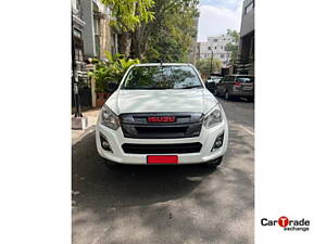 Discontinued D-Max V-Cross [2016-2018] 4x4 on road Price