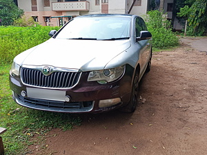 Second Hand Skoda Superb Elegance 2.0 TDI CR AT in Chengalpattu