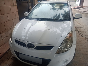 Second Hand हुंडई i20 मैग्ना 1.2 in मथुरा