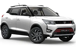 Mahindra XUV300 TurboSport - Pearl white