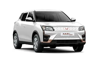 Mahindra XUV400 - Everest White