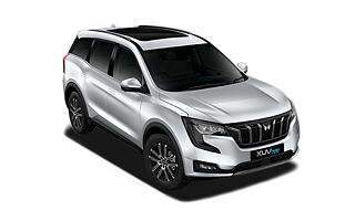 Mahindra XUV700 - Everest White