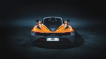 McLaren 720S Vs Rolls Royce Wraith McLaren 720S Vs Rolls Royce Wraith
