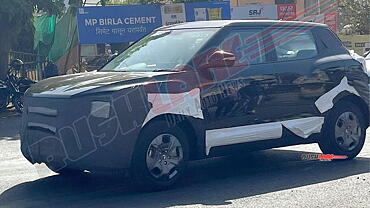 Mahindra XUV300 facelift spied; 3 variants spotted