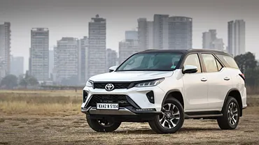 Toyota Fortuner Legender 4x4 gets manual transmission
