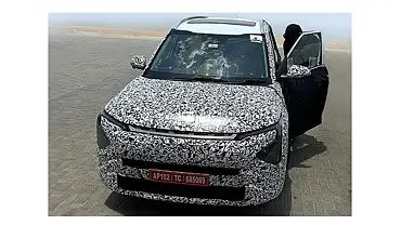 Kia Carens Facelift Launch Imminent: To be Sold Alongside Existing Version