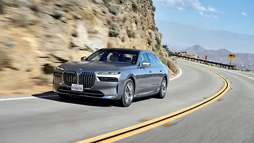 BMW i7 eDrive50 Gets Uniform Prices