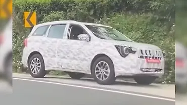 Mahindra XUV700 Facelift