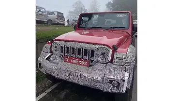 Mahindra Thar 3-door Facelift Spied: Revised Front Fascia, Thar Roxx-derived Centre Console