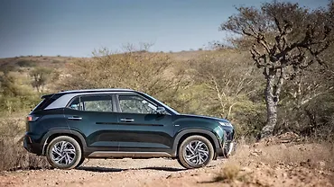 Hyundai mid-size SUV