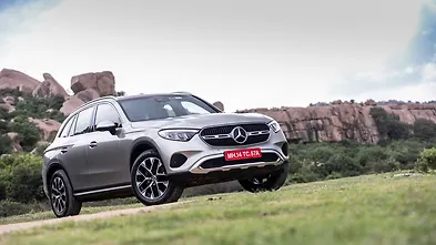 Mercedes-Benz Recalls GLC, S-Class, EQS, AMG SL 55 Over Fire Risk