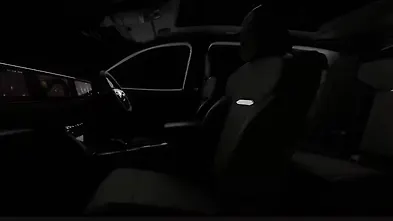 Mahindra XEV 9S Cabin Teased, Triple-Screen Layout Revealed Mahindra XEV 9S Cabin Teased, Triple-Screen Layout Revealed