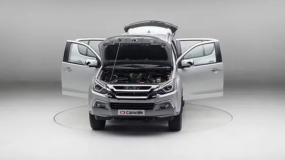 Isuzu MU-X open door view