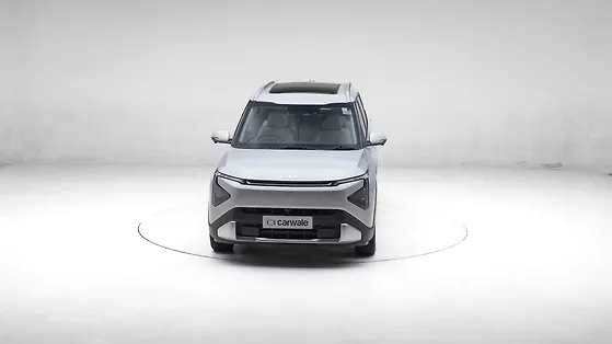Kia Carens Clavis closed door view