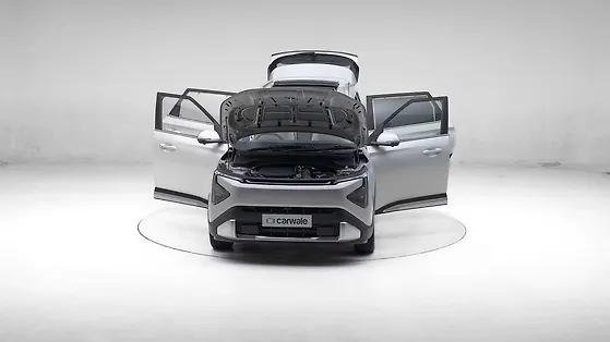 Kia Carens Clavis open door view