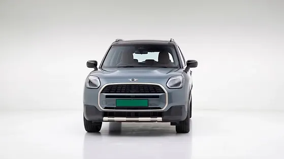 Mini Countryman Electric closed door view