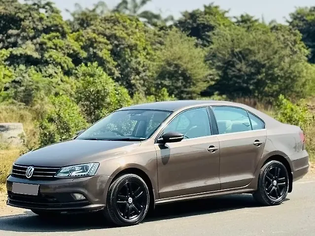 Used Volkswagen Jetta Highline TDI AT in Surat