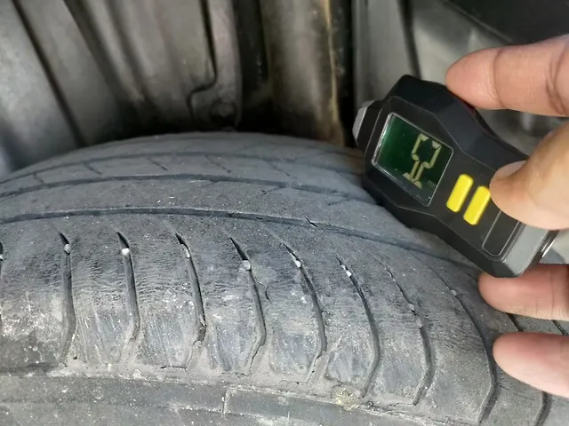 Used Maruti Suzuki Vitara Brezza [2020-2022] LXi in Bangalore