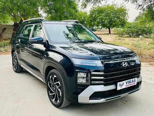 Used Hyundai Alcazar Signature 1.5 Petrol DCT 6STR [2024-2025] in Ahmedabad