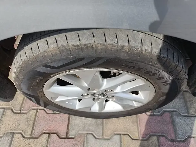 Used Toyota Innova Crysta [2016-2020] 2.4 G 7 STR [2016-2017] in Rudrapur