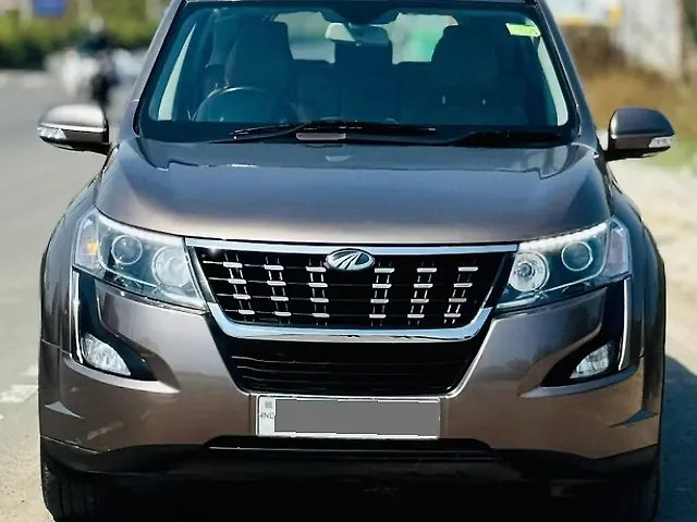 Used 2020 Mahindra XUV500 in Surat
