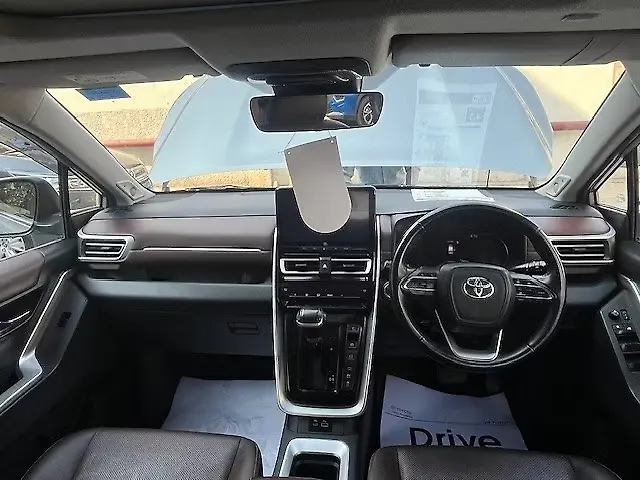 Used Toyota Innova Hycross ZX (O) Hybrid (Electric + Petrol) Automatic (e-CVT) 7 STR in Delhi