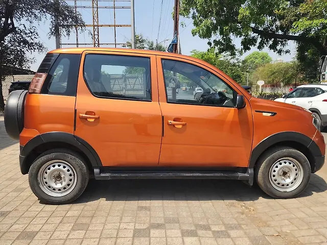Used Mahindra NuvoSport N4 Plus in Nashik Used Mahindra NuvoSport N4 Plus in Nashik
