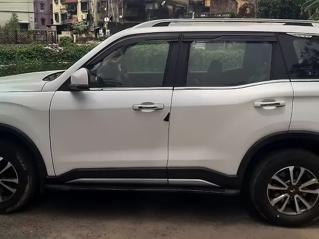 Used Mahindra Scorpio N Z8 Diesel MT 2WD 7 STR [2023-2024] in Kolkata