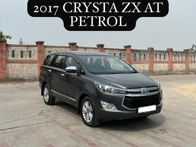 Used 2017 Toyota Innova Crysta in Delhi