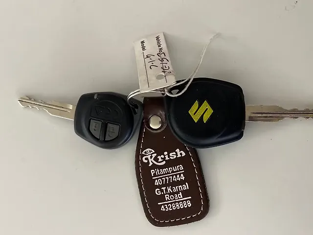 Used Maruti Suzuki Swift [2018-2021] VXi AMT in Delhi