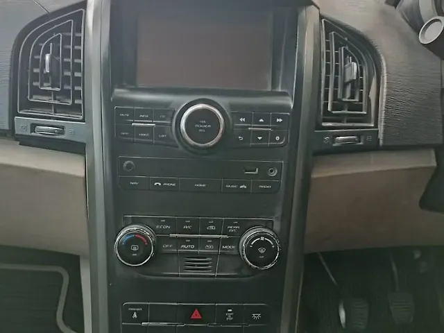Used Mahindra XUV500 [2015-2018] W6 1.99 in Lucknow