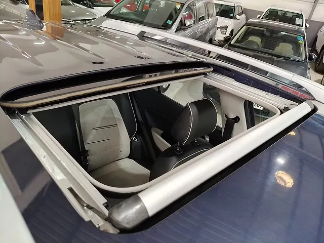 Used Hyundai Venue [2023-2025] SX (O) 1.0 Turbo DCT [2023] in Bangalore