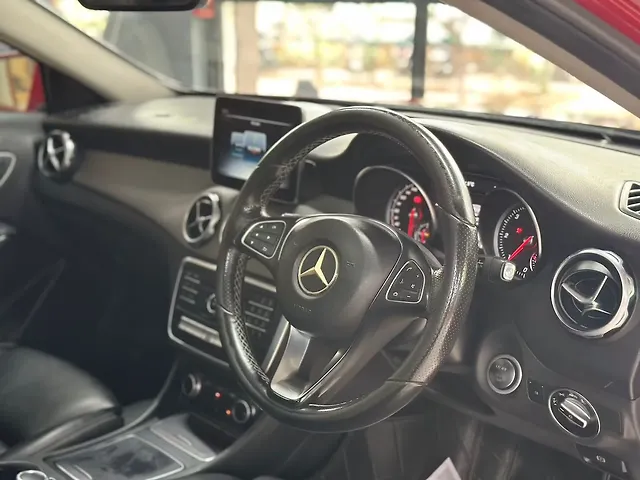 Used Mercedes-Benz GLA [2017-2020] 200 d Sport in Pune