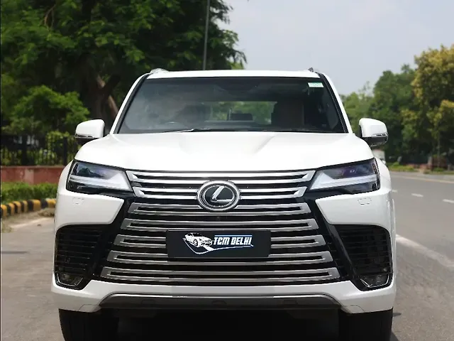 Used Lexus LX 500d with Ash Open Pore Sumi Black Trim in Kochi Used Lexus LX 500d with Ash Open Pore Sumi Black Trim in Kochi
