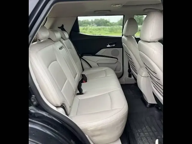 Used Mahindra XUV300 [2019-2024] W8 (O) 1.5 Diesel [2020] in Ahmedabad