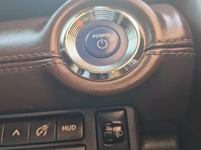 Used Toyota Urban Cruiser Hyryder V Hybrid [2023-2025] in Mumbai