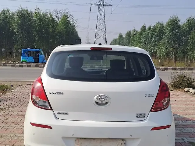 Used Hyundai i20 [2012-2014] Sportz 1.4 CRDI in Rudrapur