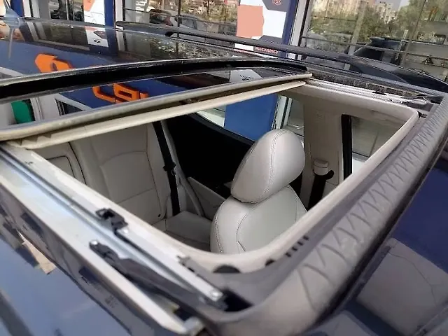 Used Mahindra XUV300 [2019-2024] W8 (O) 1.5 Diesel [2020] in Ahmedabad