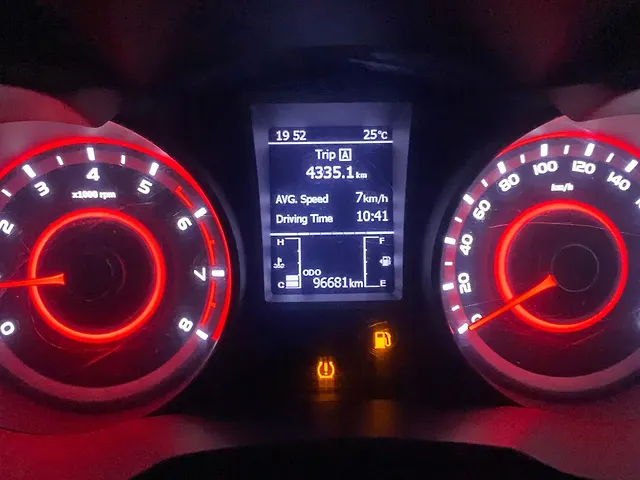 Used Mahindra XUV300 [2019-2024] W8 (O) 1.2 Petrol in Hyderabad