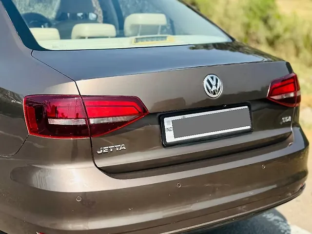 Used Volkswagen Jetta Highline TDI AT in Surat